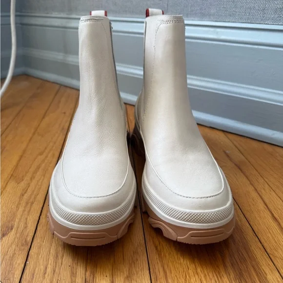 NWT Sorel Brex Chelsea Boot lug sole 8.5 - Picture 3 of 11